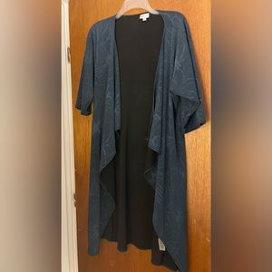 NWOT LuLaRoe Shirley Elegant Collection